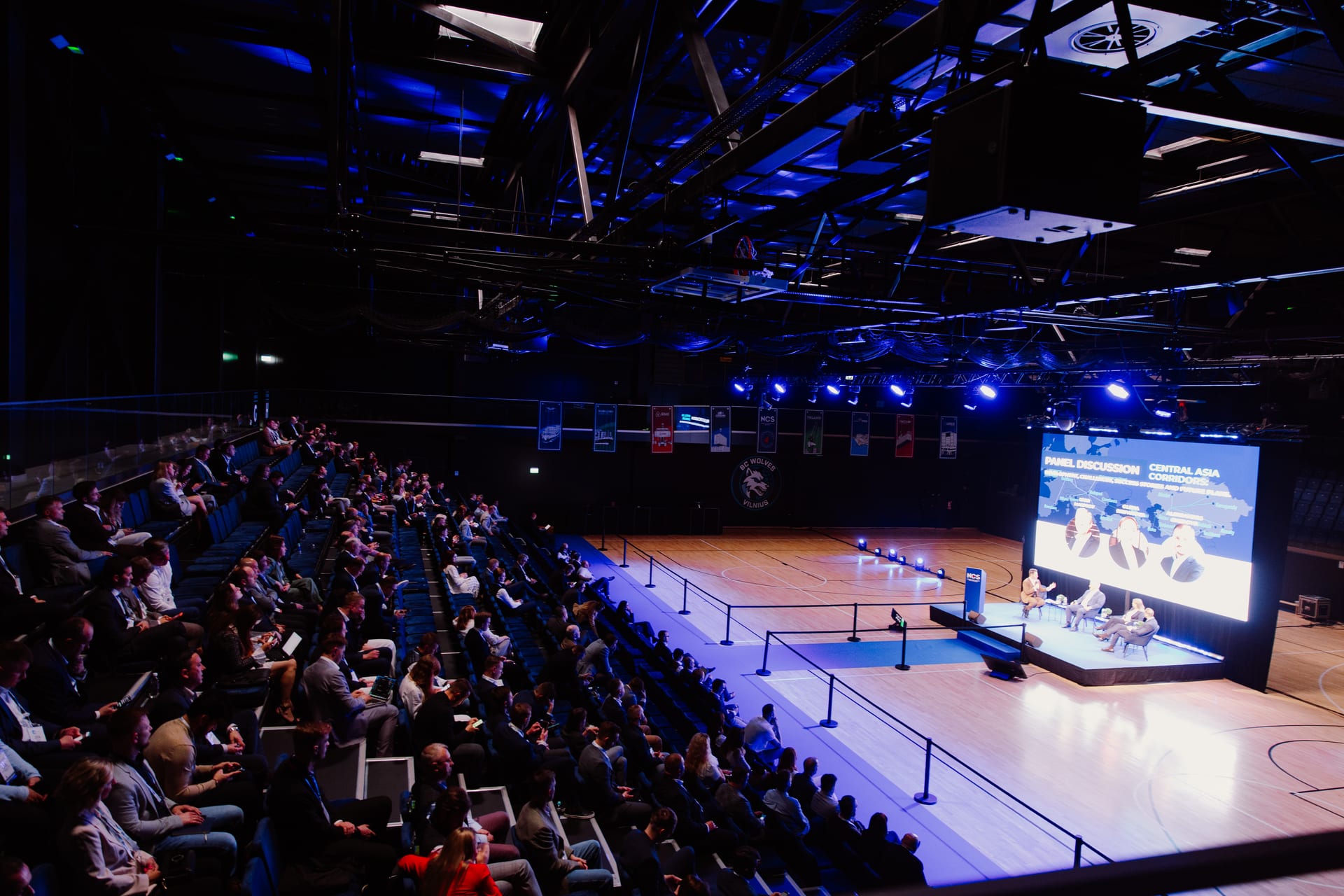 Зал и панельная дискуссия на NCS Вильнюс 2026